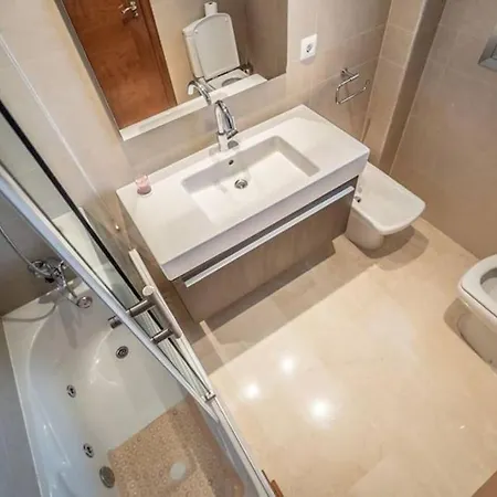 Lujoso A 150 M Del Mar Apartment